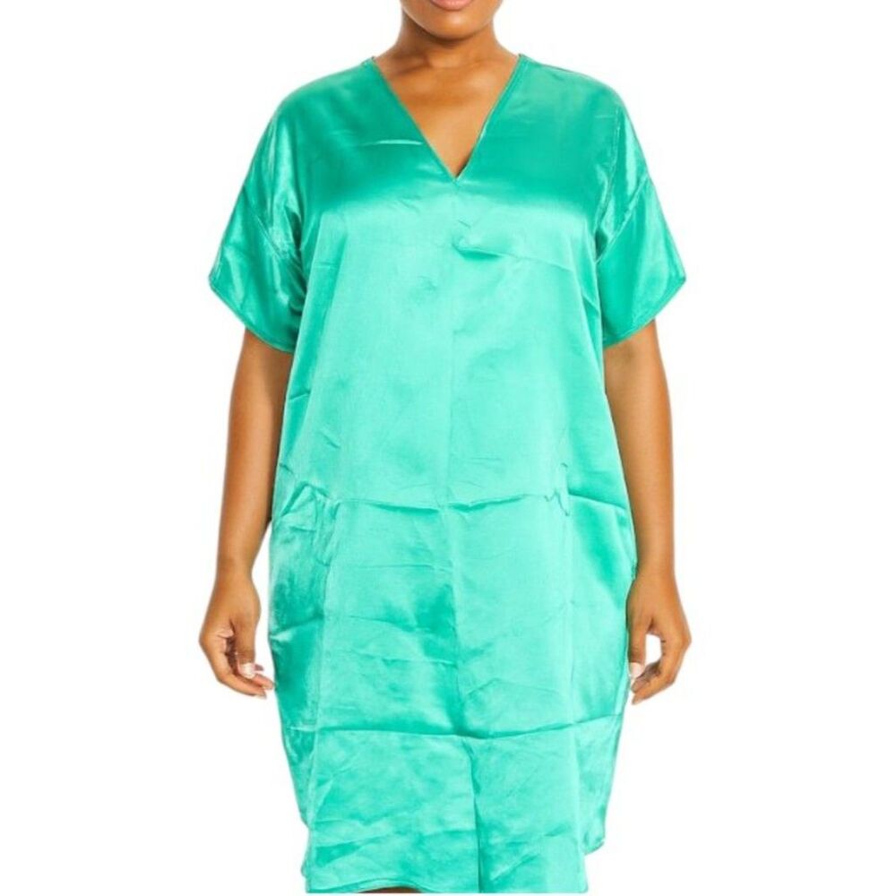 Gold Coast Women’s Satin V-Neck Shift Dress | Size Medium